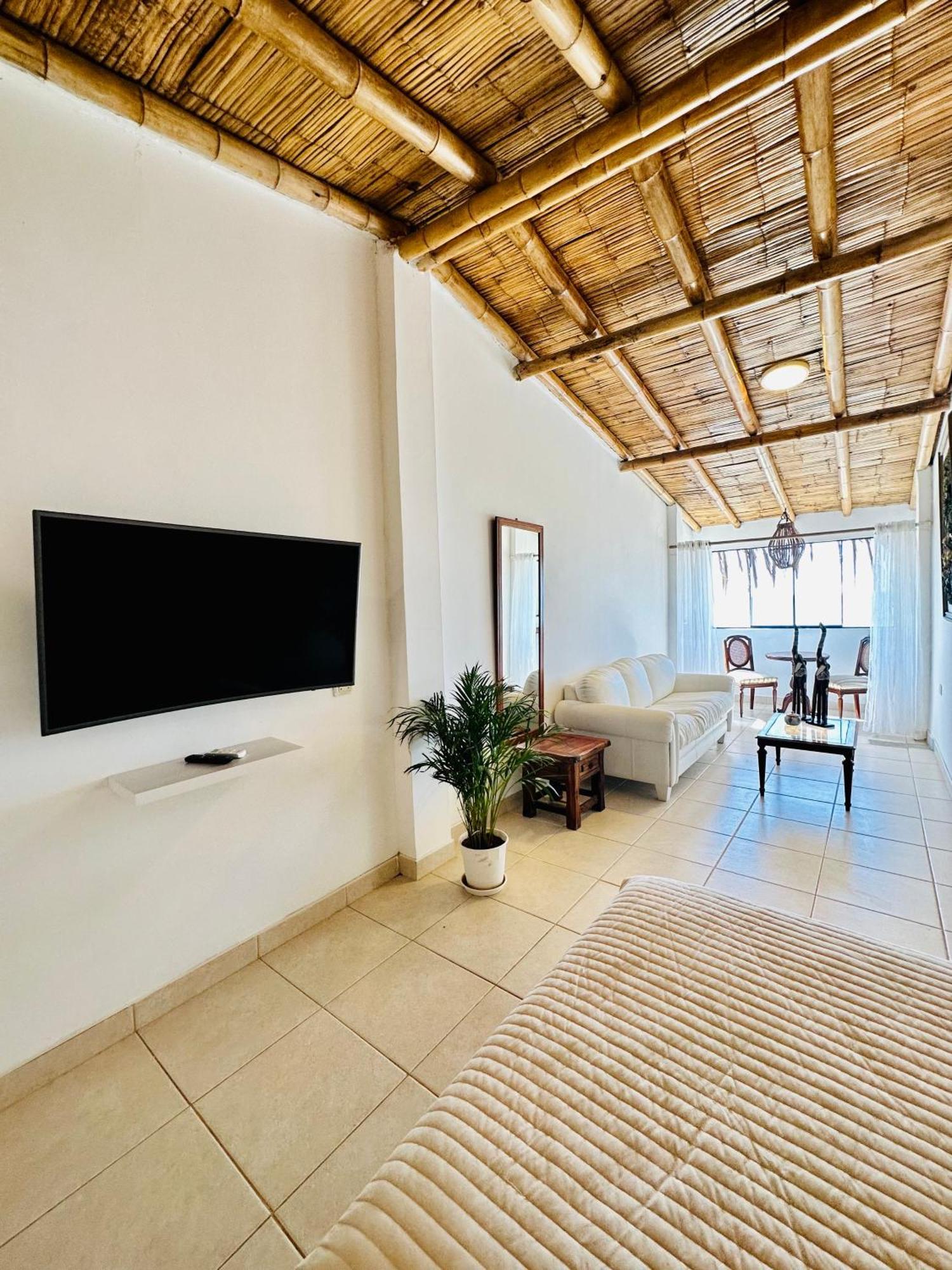 Hotel Puerto Antiguo Los Órganos Eksteriør bilde